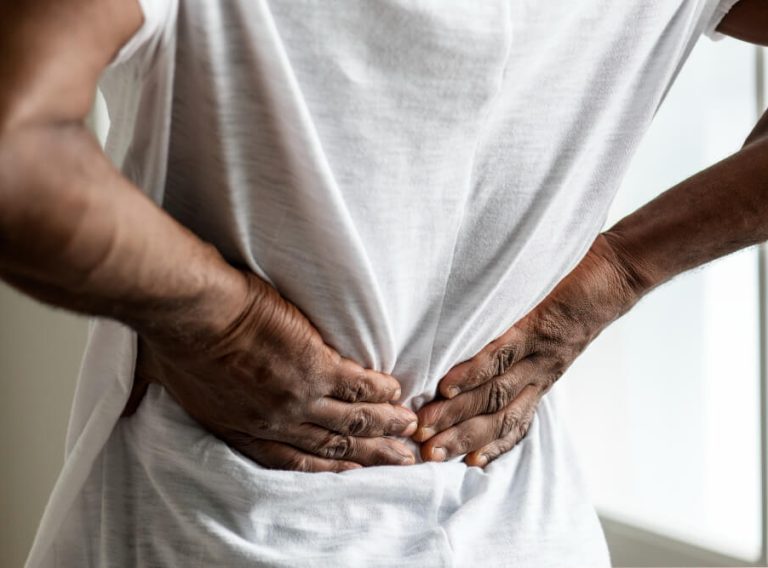 Physiotherapist vs chiropractor for lower back pain